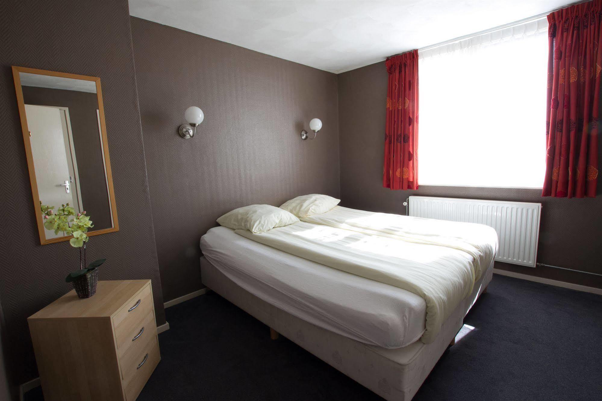 Hotel Velsen IJmuiden Esterno foto