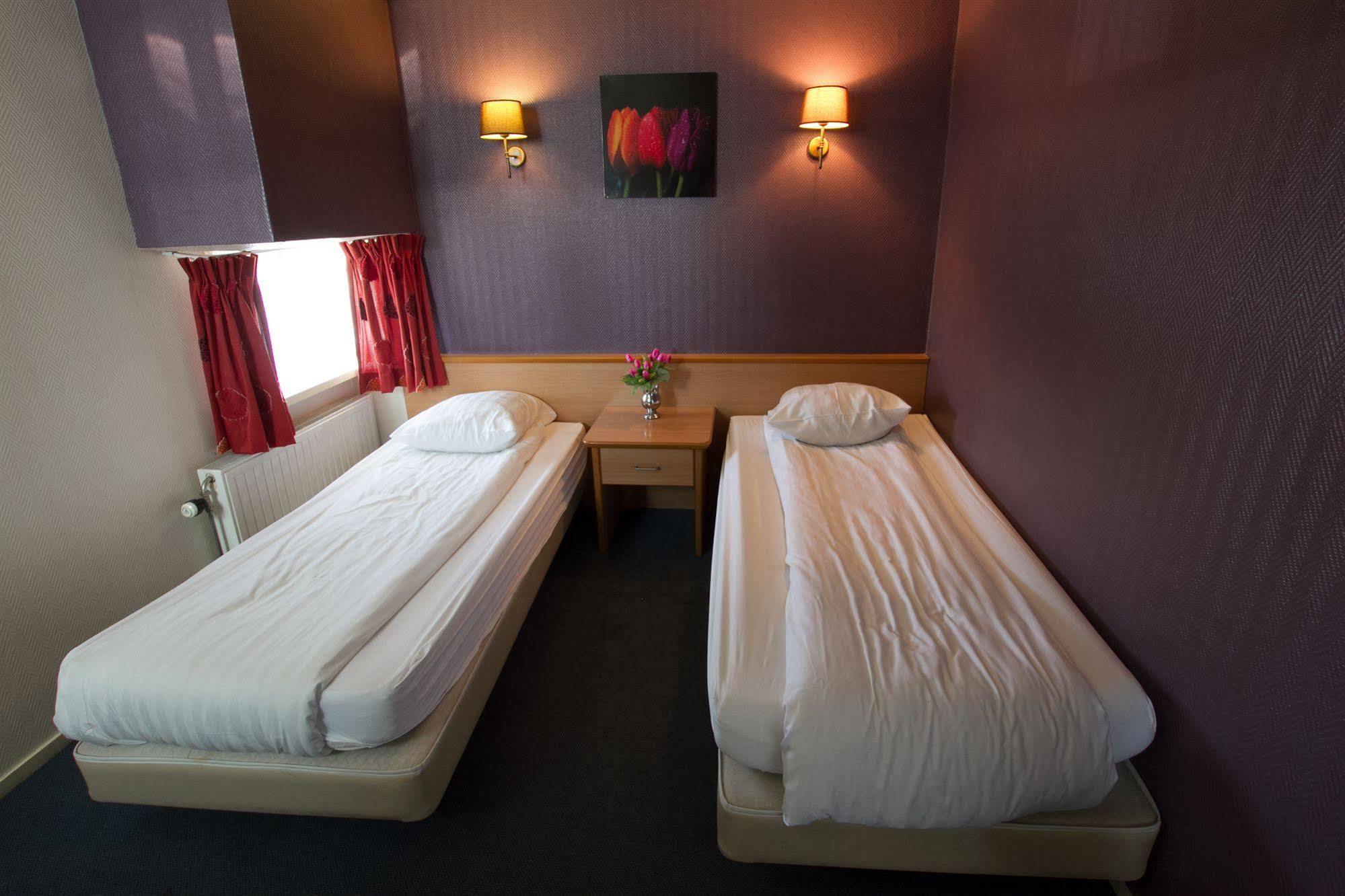Hotel Velsen IJmuiden Esterno foto
